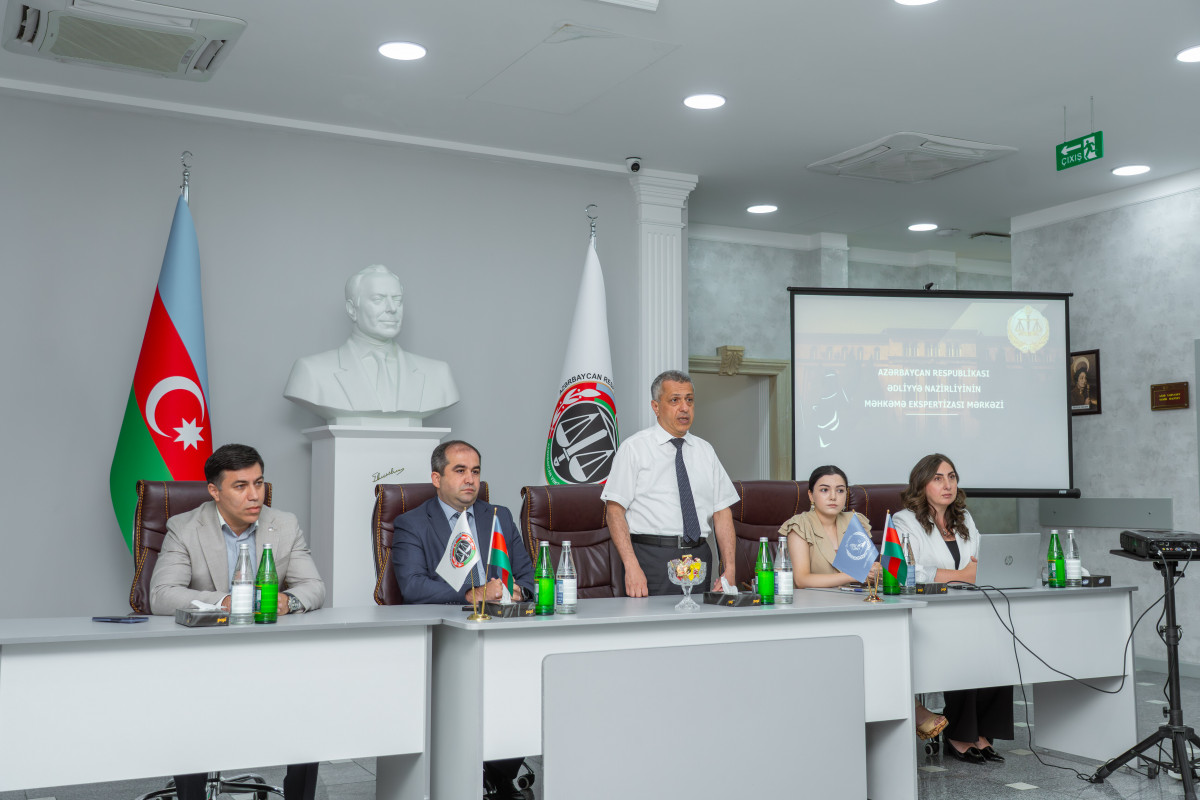 Vəkillər üçün özəl məhkəmə ekspertizası institutuna dair icbari təlim keçirilib Vəkillər üçün özəl məhkəmə ekspertizası institutuna dair icbari təlim keçirilib