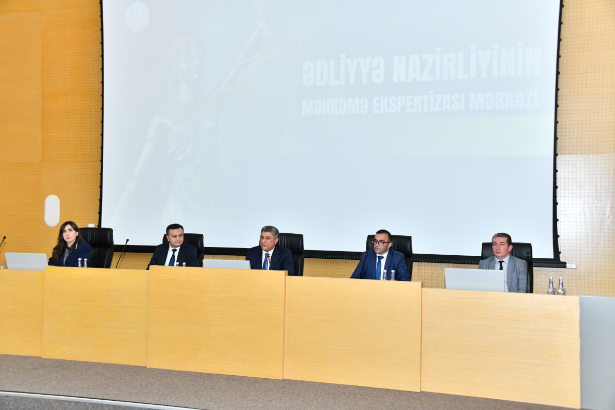 Məhkəmə ekspertizası fəaliyyəti sahəsində aktual məsələlər üzrə hakimlərlə görüş keçirilib